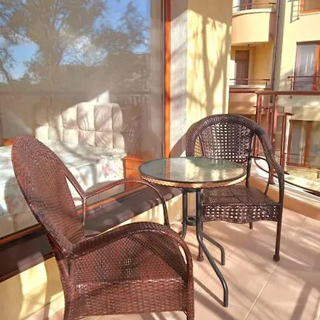 Three-room Apartamento