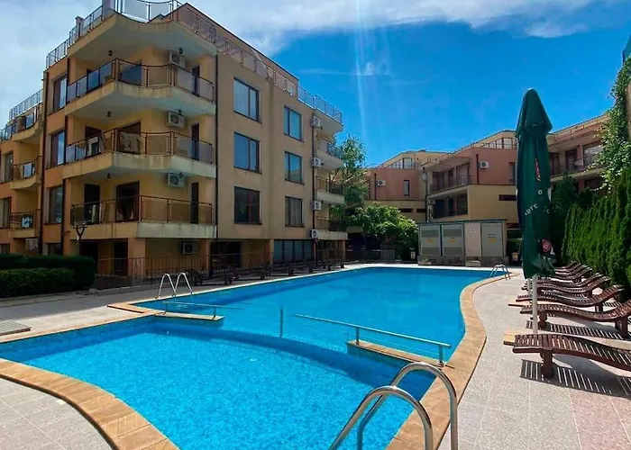 Three-room アパート