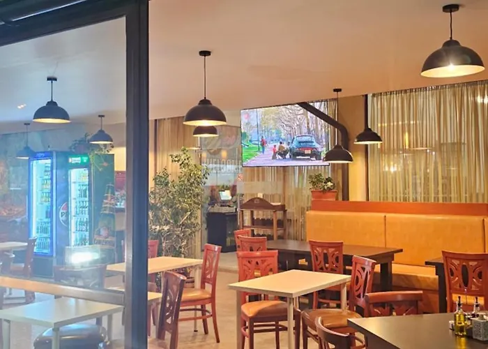 アパート Three-room *