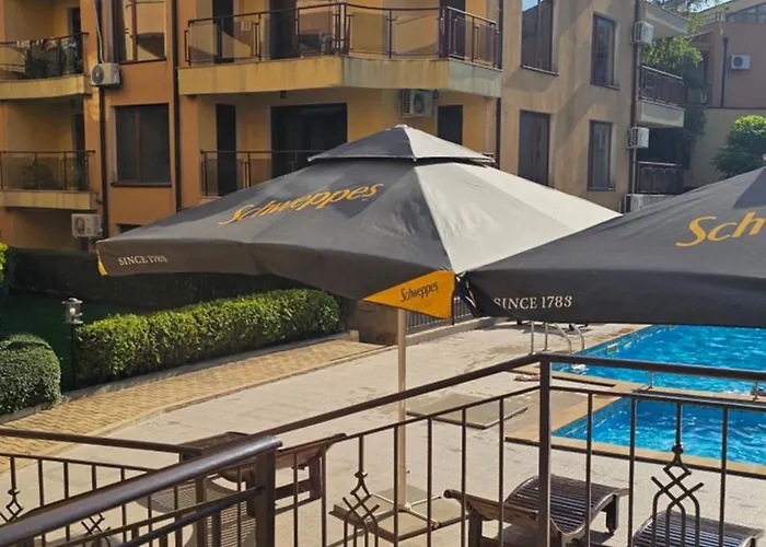 Three-room アパート